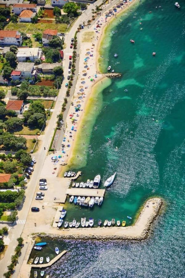 Apartments By The Sea Vrsi - Mulo, Zadar - 5951 Esterno foto