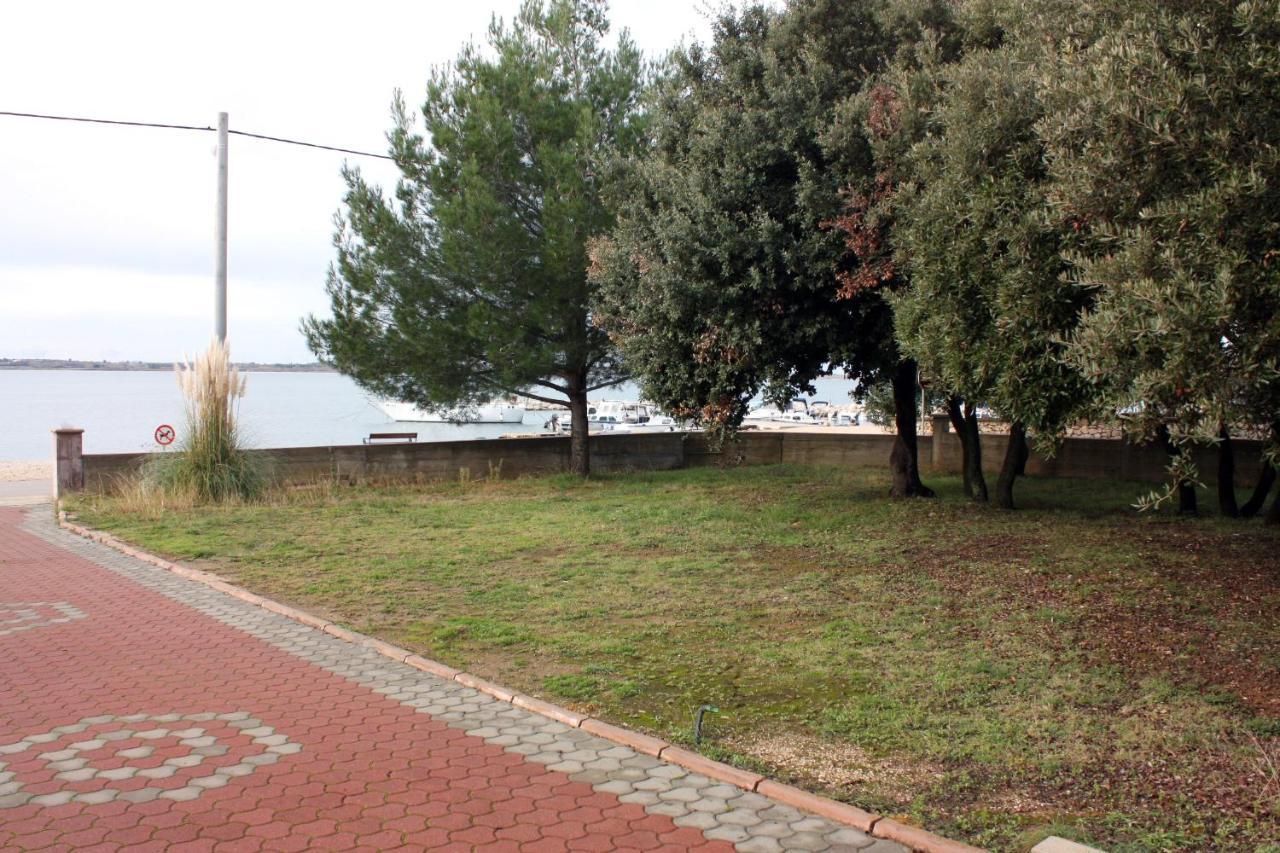 Apartments By The Sea Vrsi - Mulo, Zadar - 5951 Esterno foto