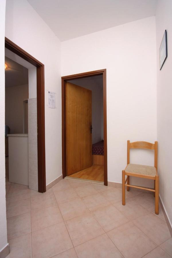 Apartments By The Sea Vrsi - Mulo, Zadar - 5951 Esterno foto